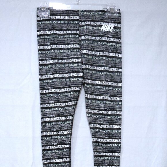 Nike Sportswear Leg-A-See Printed Leggings in Black White Women’s Size S - Picture 2 of 7